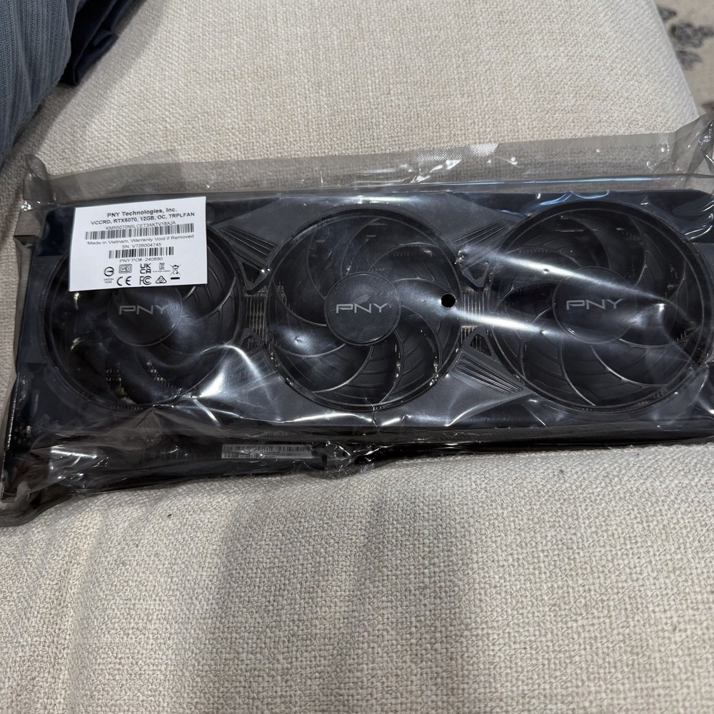 PNY NVIDIA GeForce RTX 5070 OC Triple Fan, Graphics Card 12GB GDDR7 GPU * NEW *